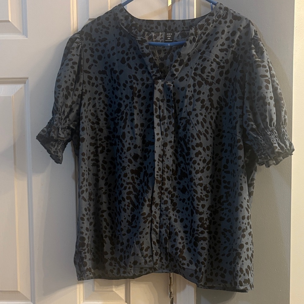 SHEIN Dark Patterned Blouse